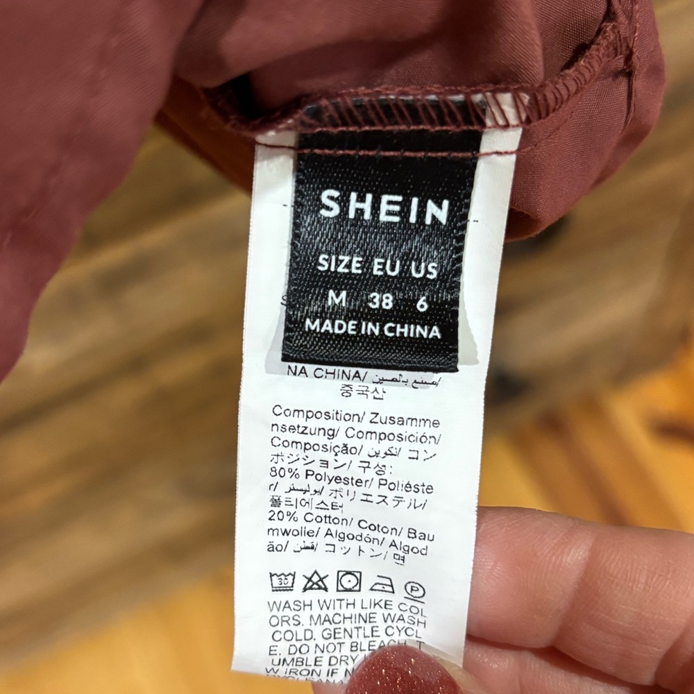 SHEIN Women's Ruffled Blouse‎ - Picture 6 of 6